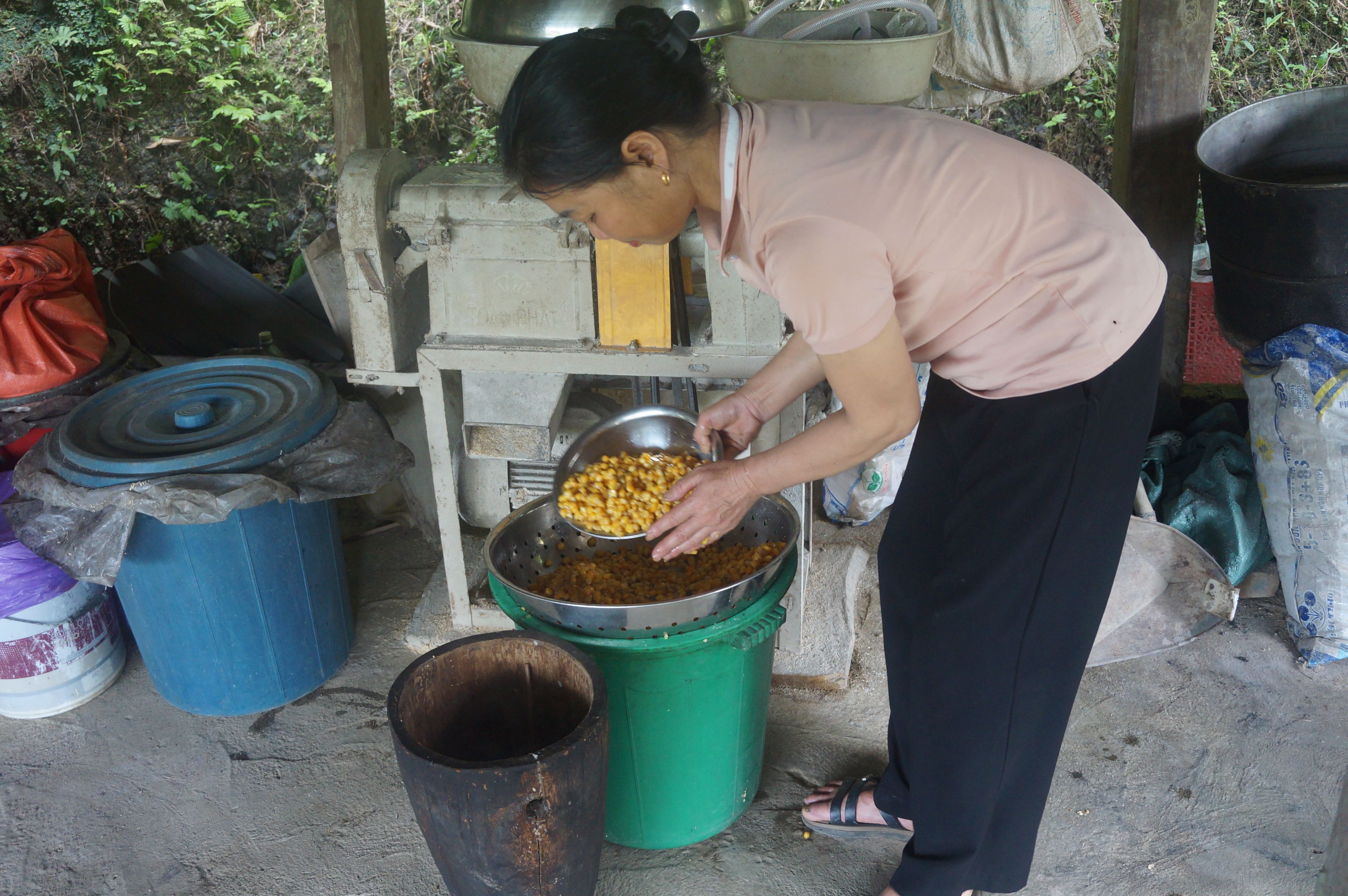 Lối sống người dân Bản Phụ Mẫu